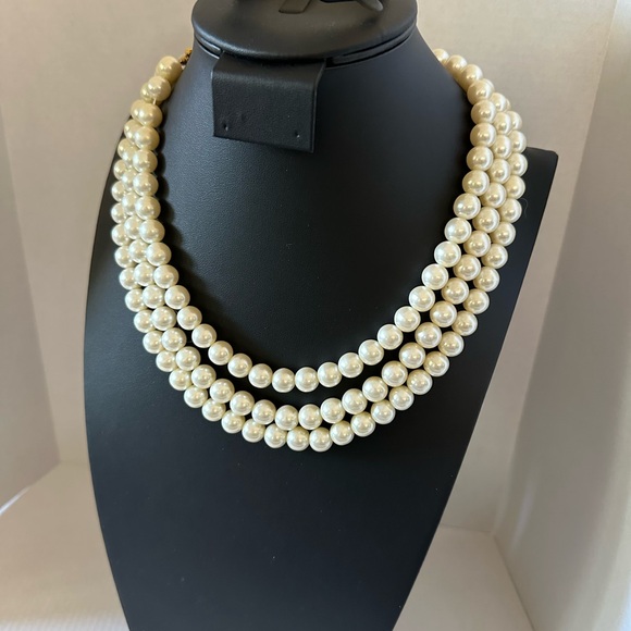 unbranded Jewelry - Muti strand faux pearl with gold tone findings layered necklace